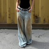 Pocket button medium rise jeans
