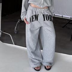 Pocket letter pattern medium rise straight leg pant