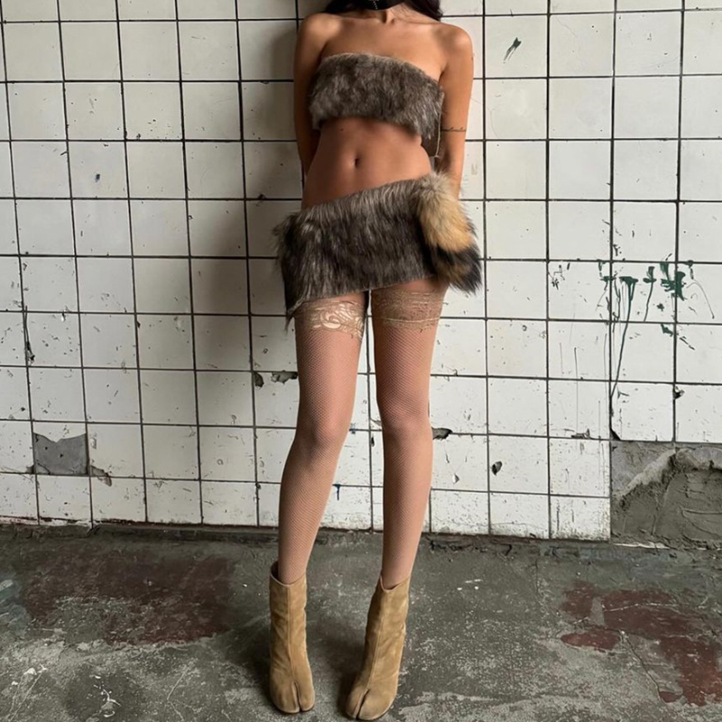 Fluffy backless contrast tube mini skirt set
