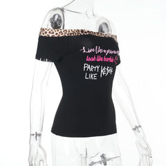 Off shoulder letter print top
