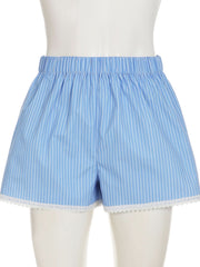 Lace hem striped ruched low rise short pant