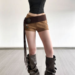 Flower embroidery zip-up short pant