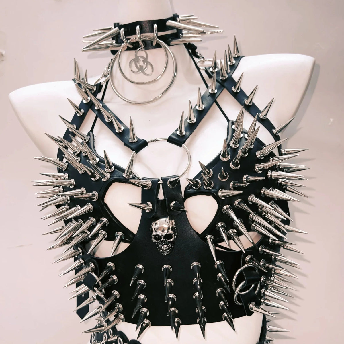 Hollow out rivet metal belt cami mini skirt set without choker