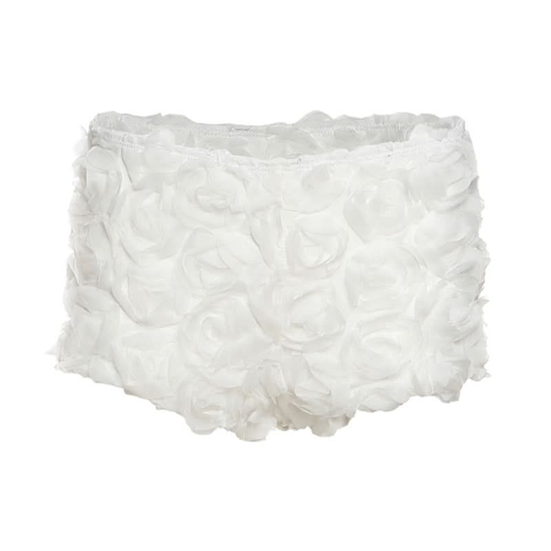 Flower applique low rise solid short pant