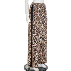 Leopard print pocket medium rise pant