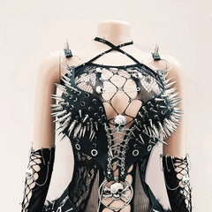 Hollow out rivet applique metal chain o ring cut out top