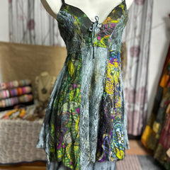 Self tie v neck print lace patchwork cami mini dress