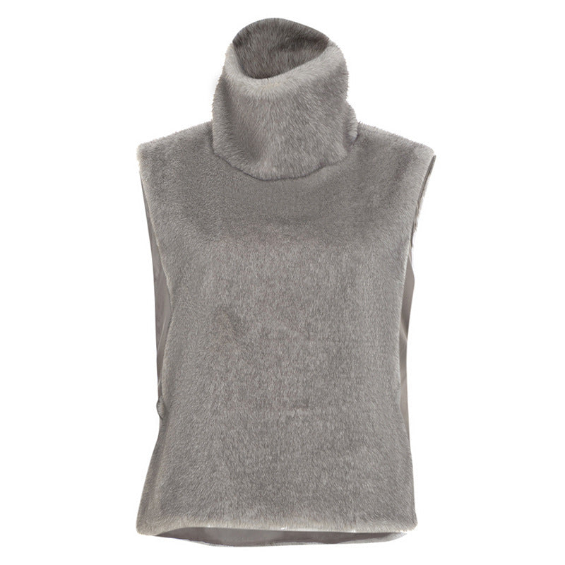 High neck fluffy button sleeveless top