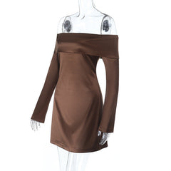 Off shoulder long sleeve zip-up solid mini dress
