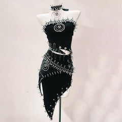 Rivet o ring skull applique tube top