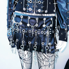Zip-up o ring long sleeve rivet applique top