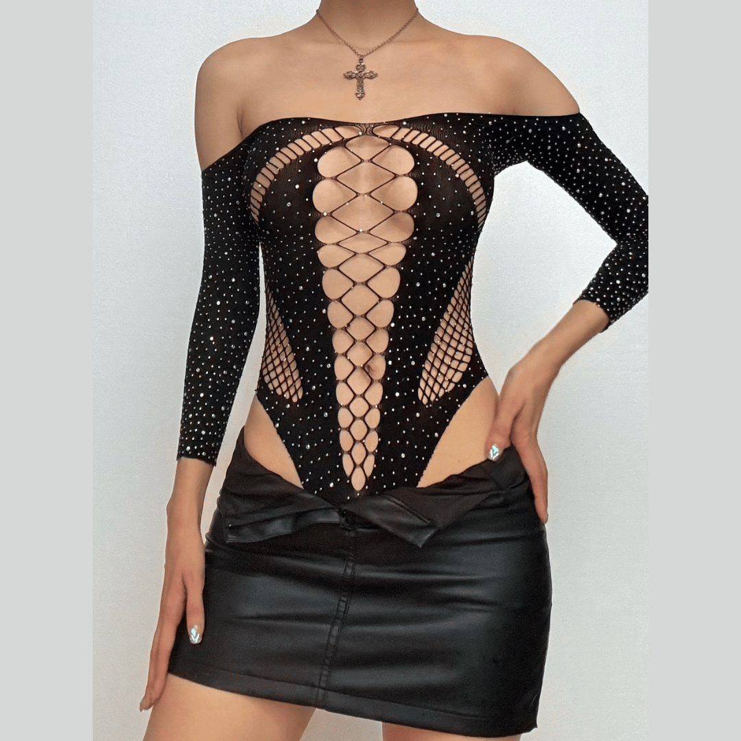 Long sleeve hollow out off shoulder pleated mini skirt set