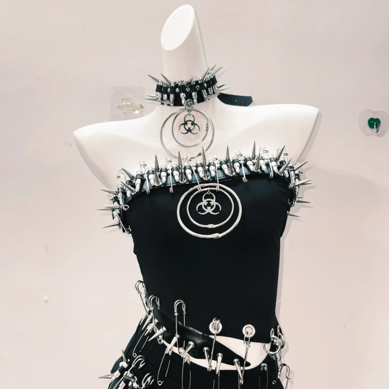 Rivet o ring skull applique tube top