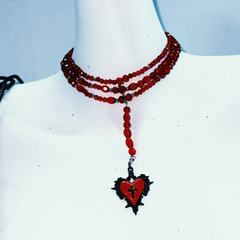 Metal chain o ring rivet applique v neck top