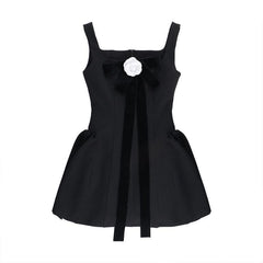 Bowknot flower applique square neck cami mini dress