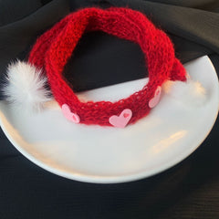 Fluffy knitted heart decor necklace