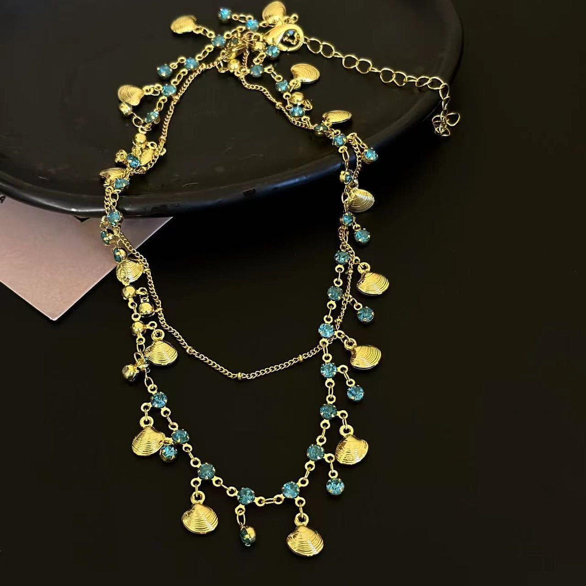 Shell pendant rhinestone layered choker necklace
