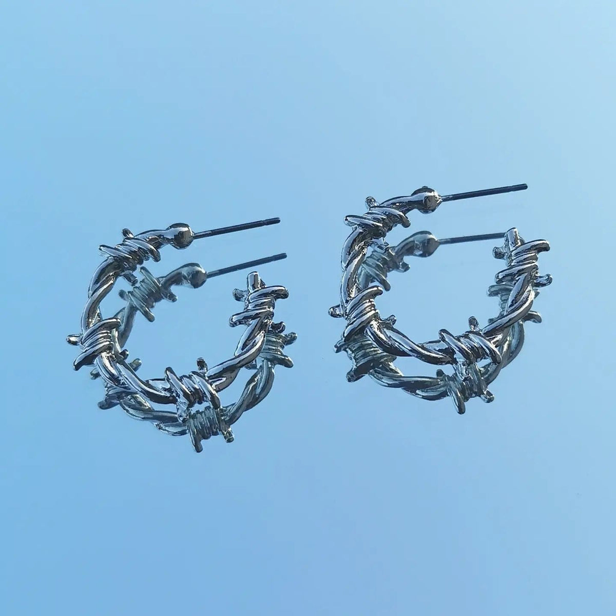 Thorns decor solid stud earrings