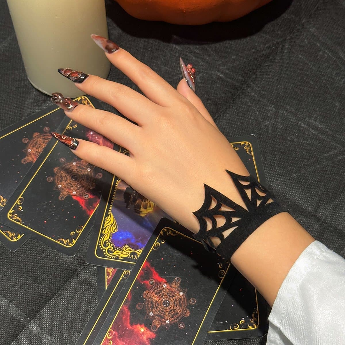 Spider web velvet solid bracelet